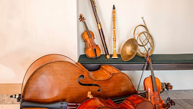 Musikalische Schatzsuche auf alten Instrumenten und einem Schwyzerörgeli